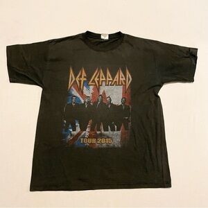 Def Leppard Short Sleeve 2015 Tour T Shirt Band Tee Men's Missing Size Tag